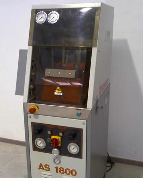 Maquina para pegar suela Iron Fox  AS 1800